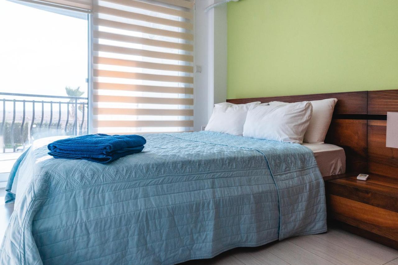 Edelweiss A Block Hotel Residence Trikomo 外观 照片