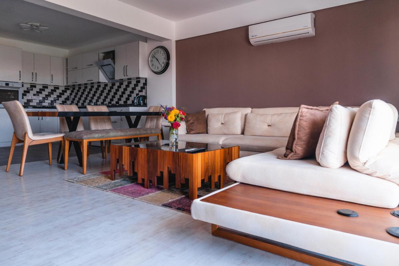 Edelweiss A Block Hotel Residence Trikomo 外观 照片