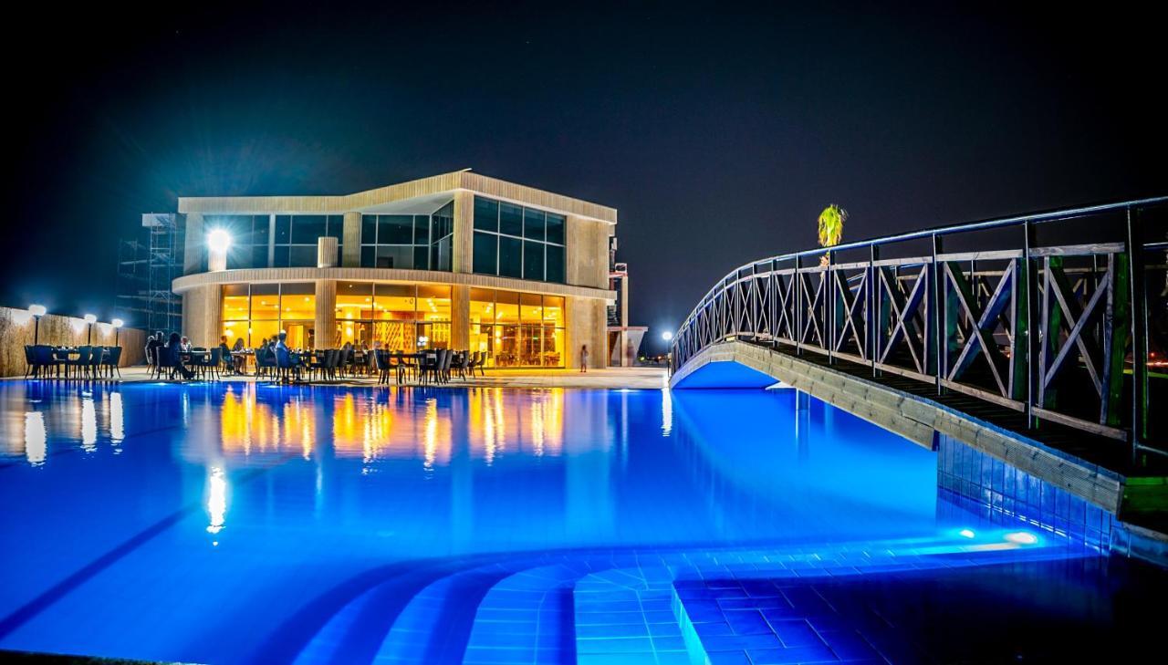 Edelweiss A Block Hotel Residence Trikomo 外观 照片